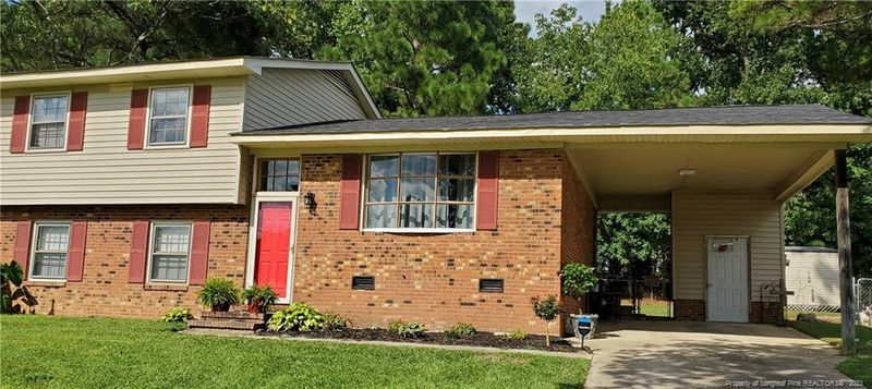 116 Wolfpoint Dr, Fayetteville, NC 28311
