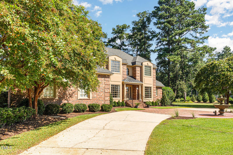 1160 Country Club Rd, Smithfield, NC 27577