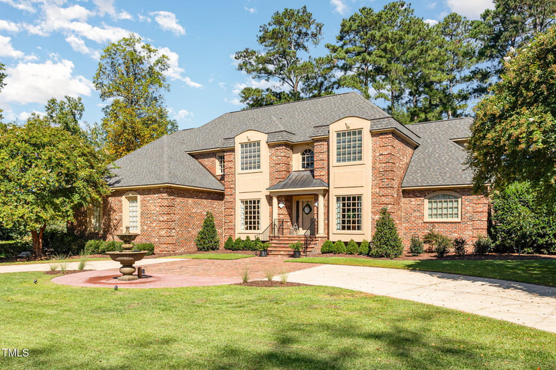 1160 Country Club Rd, Smithfield, NC 27577
