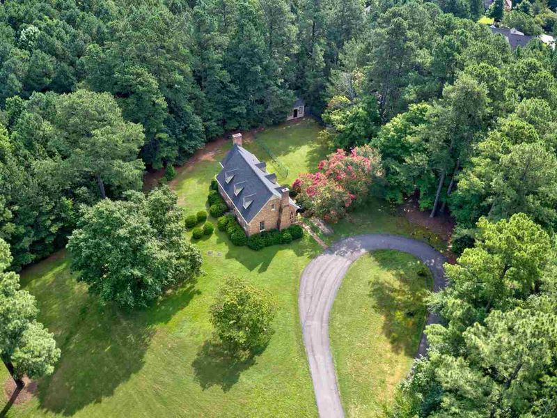 11612 Six Forks Rd, Raleigh, NC 27614