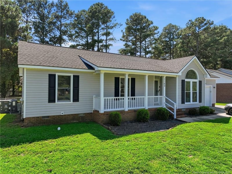 1162 Butterwood Cir, Fayetteville, NC 28314