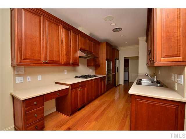 11629 Midlavian Dr, Raleigh, NC 27614