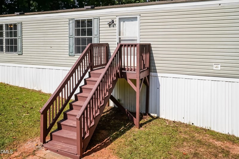 1163 Schloss Rd, Louisburg, NC 27549