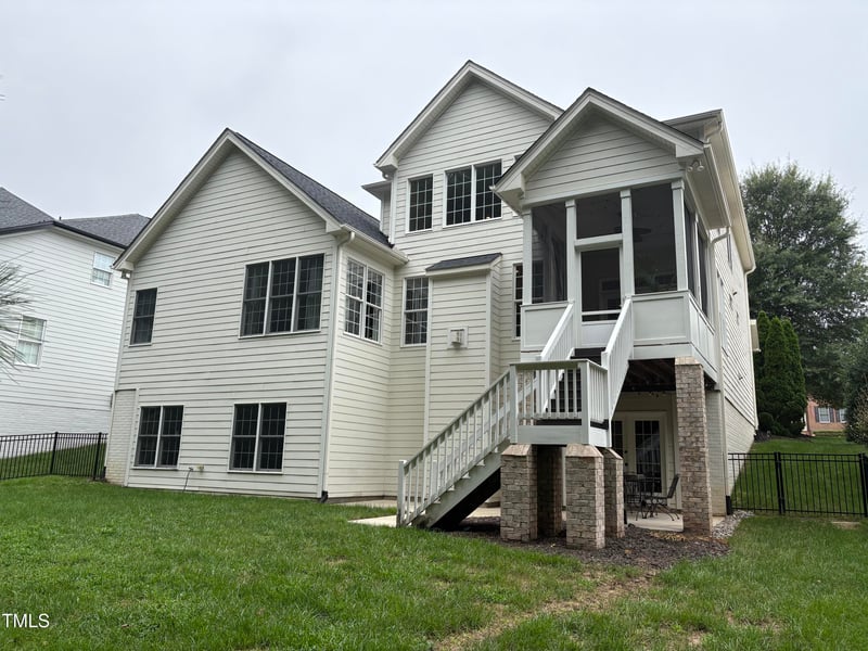 11637 Broadfield Ct, Raleigh, NC 27617