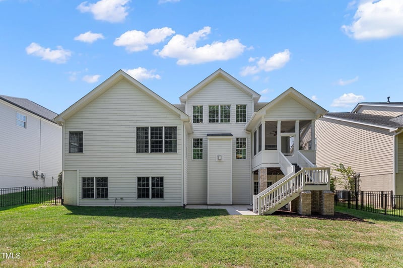 11637 Broadfield Ct, Raleigh, NC 27617