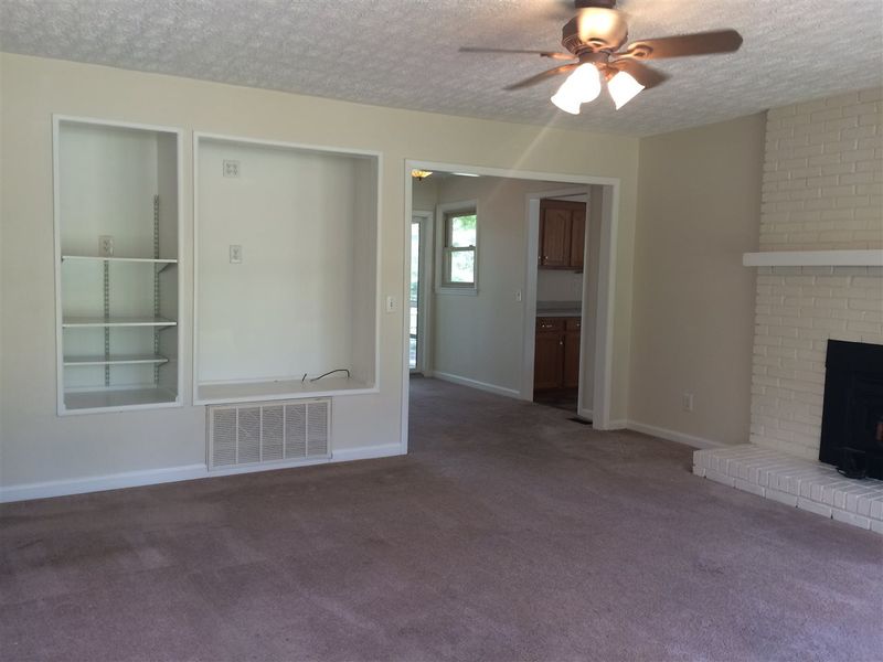 11665 Nc 42 Hw, Holly Springs, NC 27540