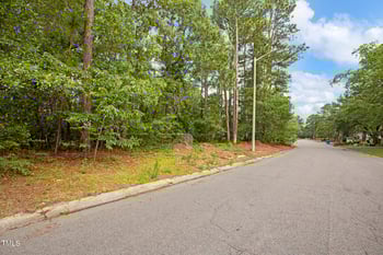 1167 Landau Rd, Fayetteville, NC 28311