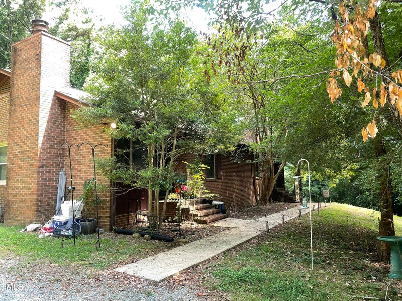 11683 Us 15, Chapel Hill, NC 27516