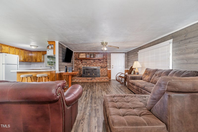 1169 Clayhole Rd, Dunn, NC 28334