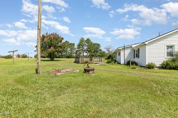 1169 Clayhole Rd, Dunn, NC 28334