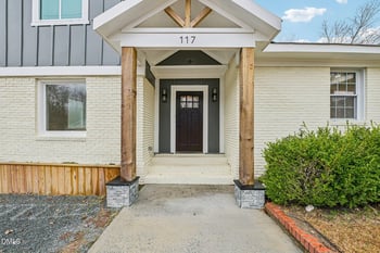 117 W Allen St, Four Oaks, NC 27524