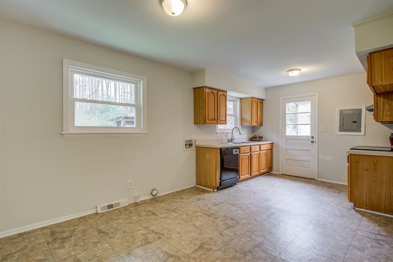 117 Archdale Dr, Durham, NC 27707