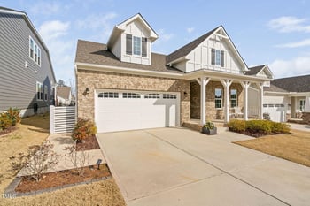 117 Blue Hydrangea Ln, Holly Springs, NC 27540