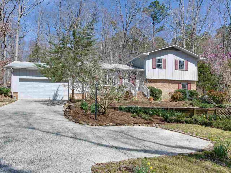 117 Collums Rd, Chapel Hill, NC 27514