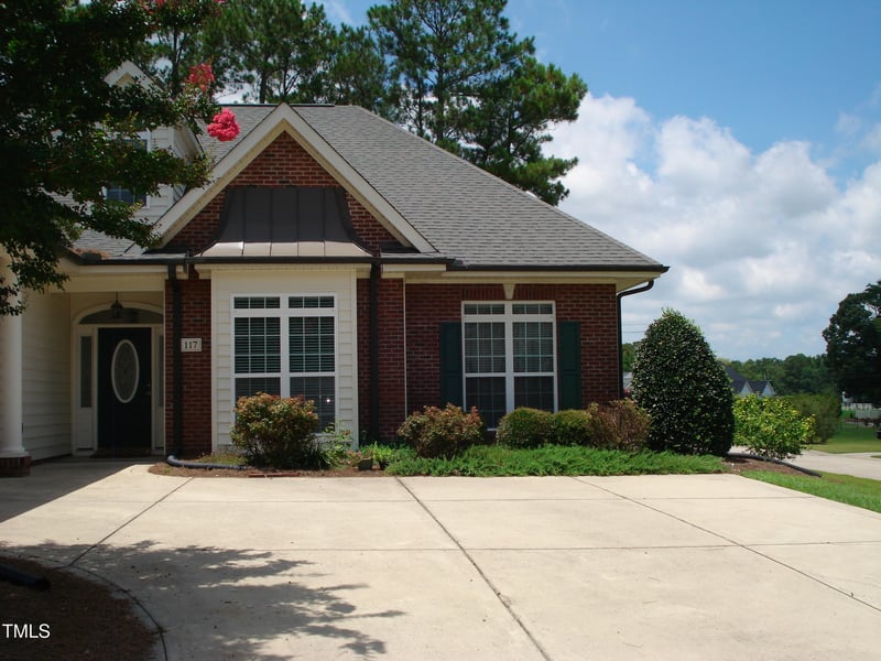 117 Crescent Dr, Dunn, NC 28334