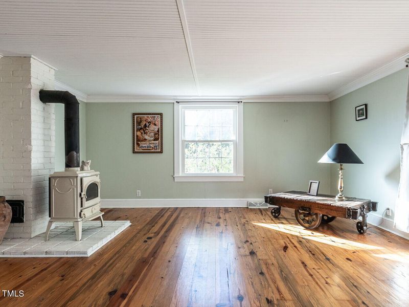 117 Dollar Rd, Chapel Hill, NC 27516