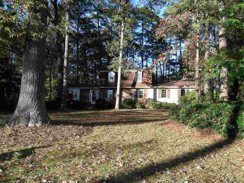 117 Duncansby Ct, Cary, NC 27511