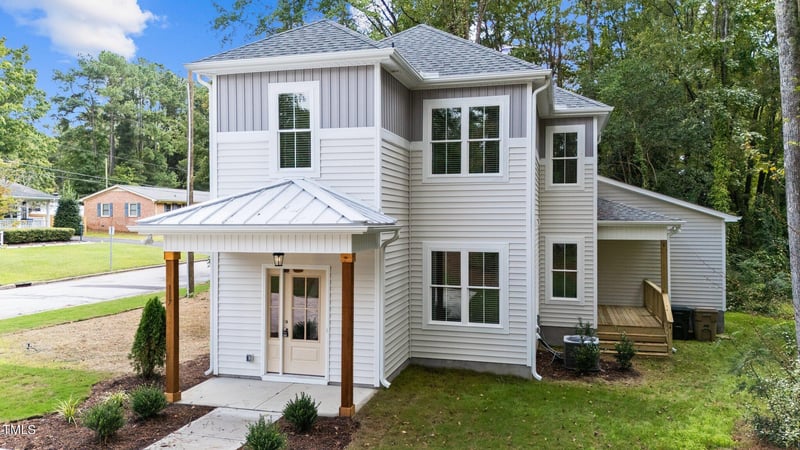 117 E Hamby St, Clayton, NC 27520