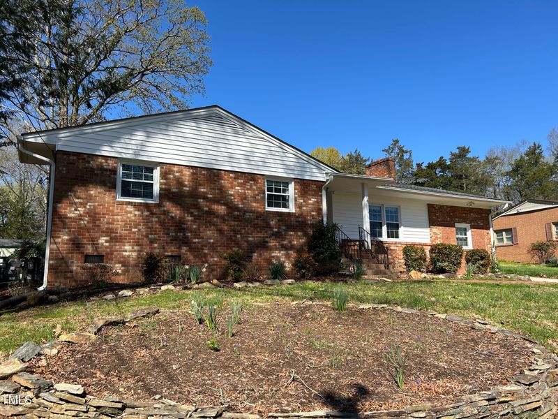 117 Forest Dr, Graham, NC 27253