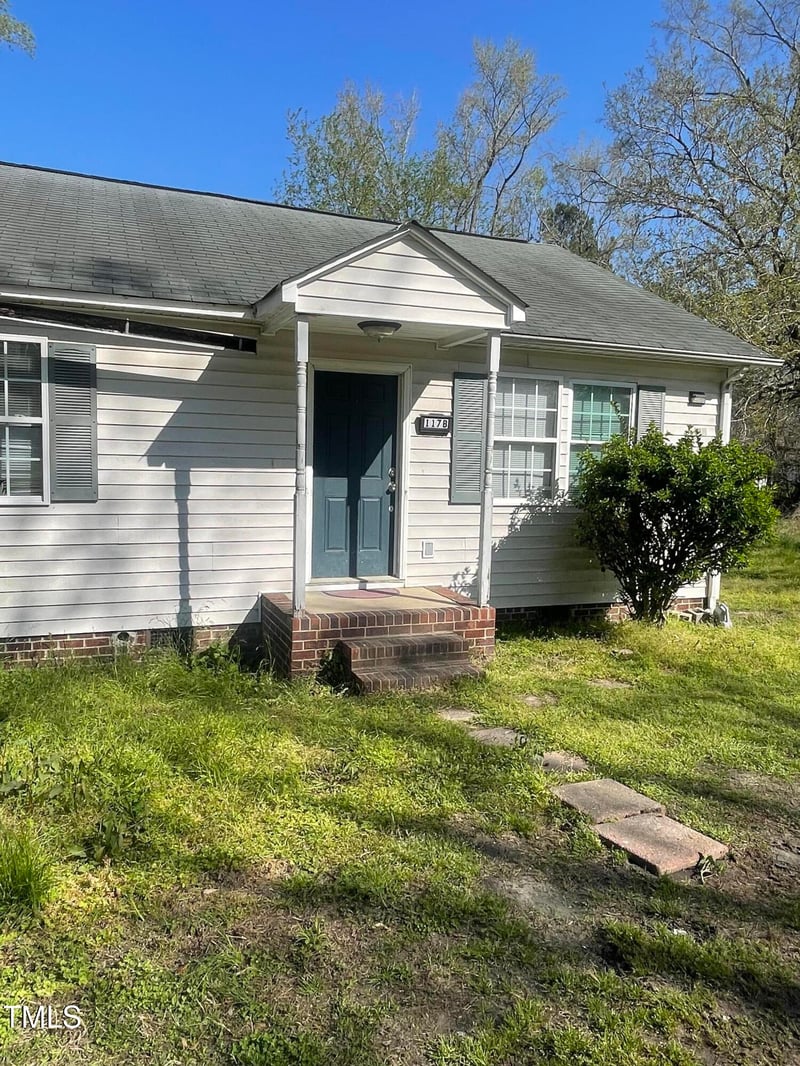 117 Glenn St, Zebulon, NC 27597