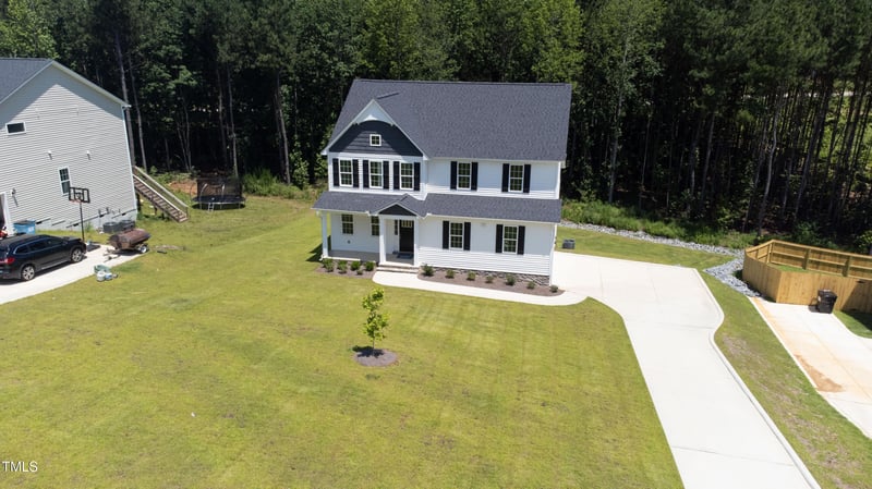 117 Godwin Ct, Sanford, NC 27330