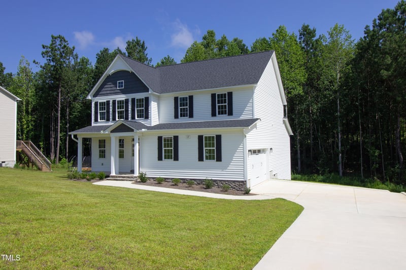 117 Godwin Ct, Sanford, NC 27330