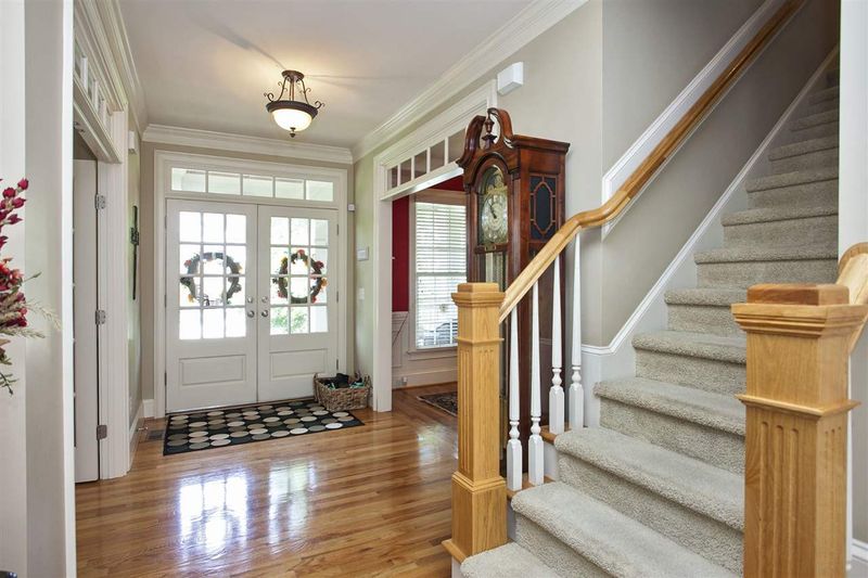 117 Grantwood Dr, Holly Springs, NC 27540