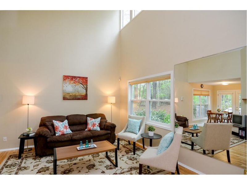 117 Greentree Trl, Chapel Hill, NC 27516