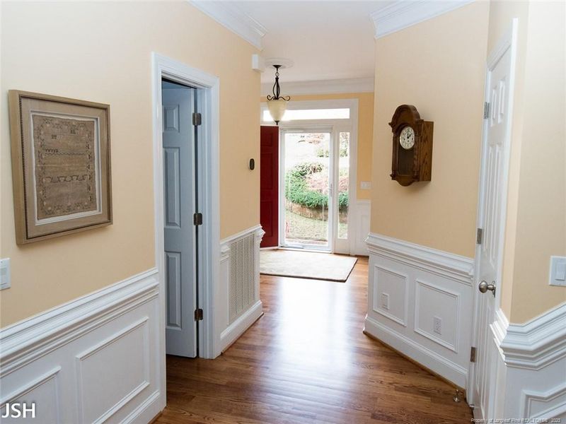 117 Highlands Lake Dr, Cary, NC 27518