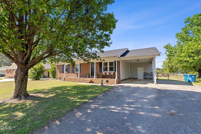 117 Holly Ave, Dunn, NC 28334