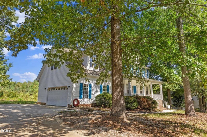 117 Lake Point Dr, Clayton, NC 27527