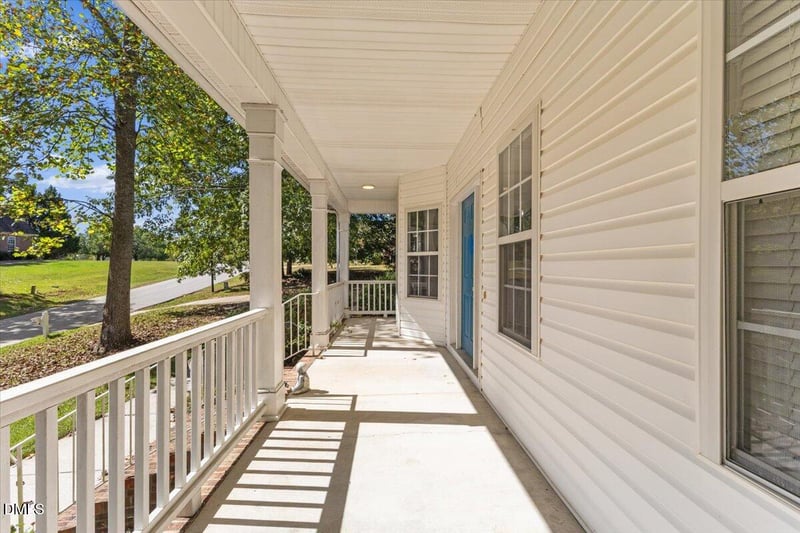 117 Lake Point Dr, Clayton, NC 27527