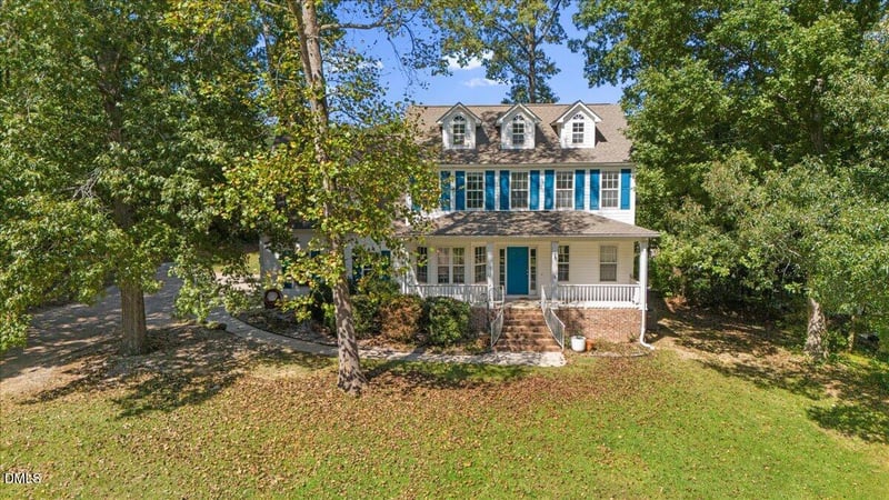 117 Lake Point Dr, Clayton, NC 27527