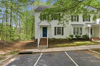 117 Luxon Pl, Cary, NC 27513