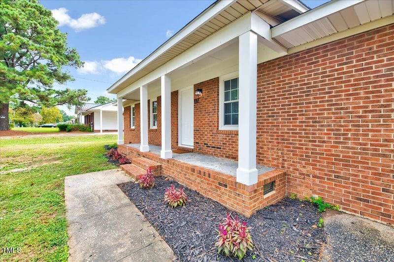 117 Mars Dr, Dunn, NC 28334