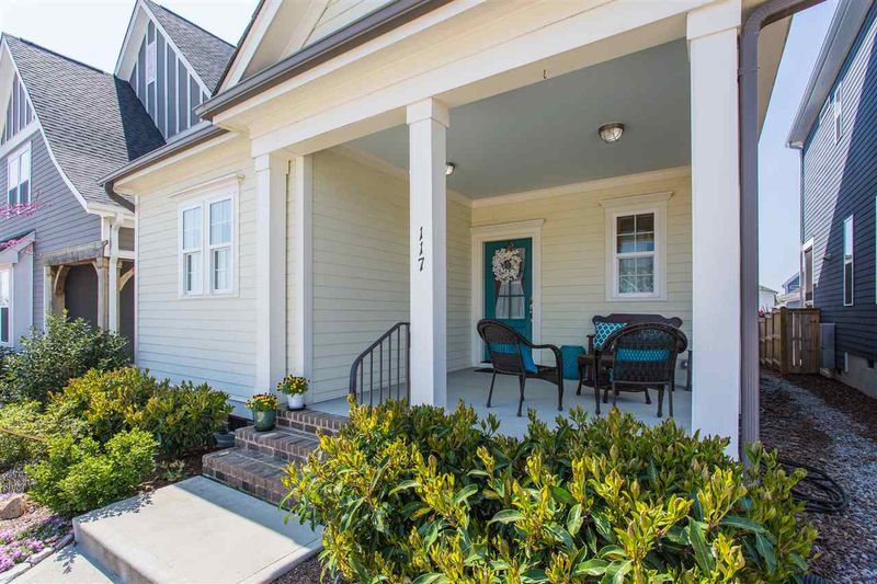 117 Meadows Edge Dr, Chapel Hill, NC 27516