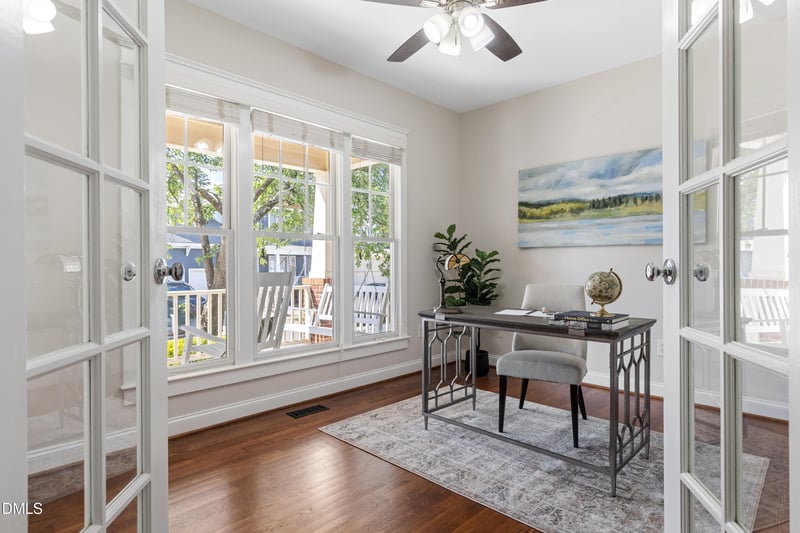 117 Naperville Dr, Cary, NC 27519