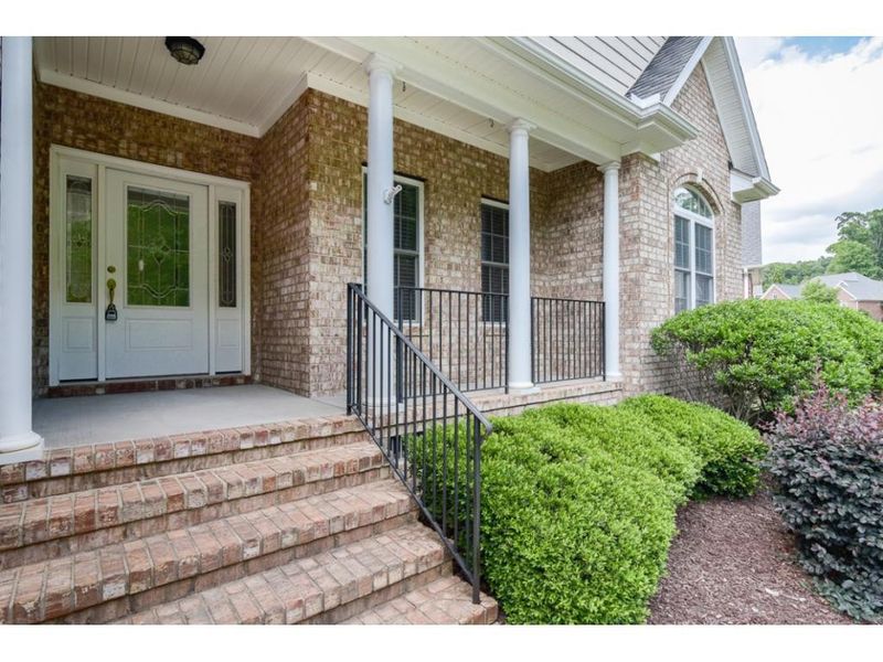 117 Peppertree Dr, Mebane, NC 27302