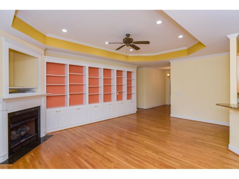 117 Peppertree Dr, Mebane, NC 27302