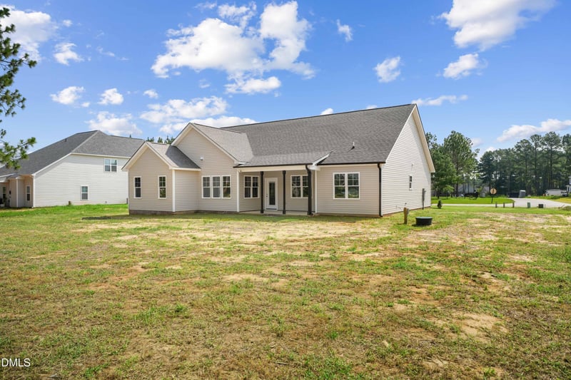117 N Rabbit Run Dr, Smithfield, NC 27577