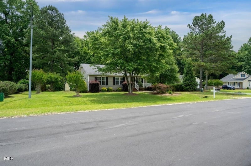 117 Rack Ct, Willow Springs, NC 27592