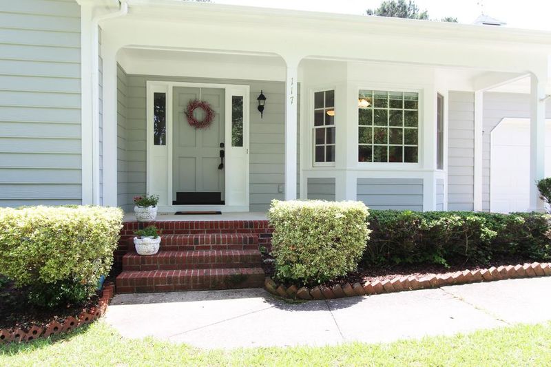 117 Riding Ridge Rd, Fuquay Varina, NC 27526