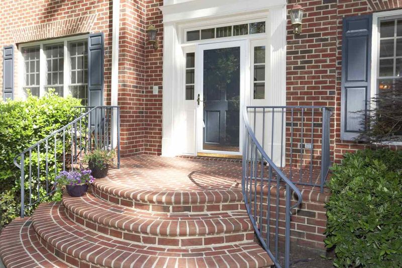 117 Serrano Way, Chapel Hill, NC 27517