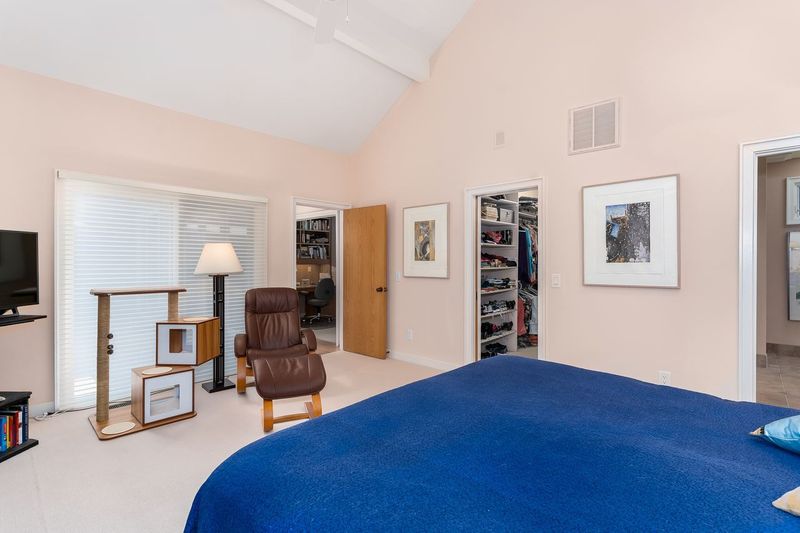 117 Sheffield Cir, Chapel Hill, NC 27517