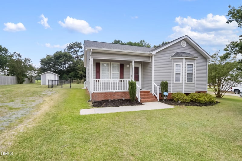 117 Sherman Rd, Fuquay Varina, NC 27526