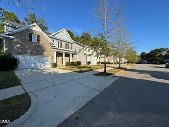 117 Spring Pine Ln, Holly Springs, NC 27540