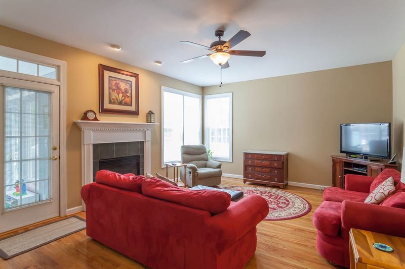 117 Steep Bank Dr, Cary, NC 27518