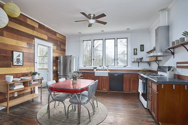 117 Sunset Cir, Hillsborough, NC 27278