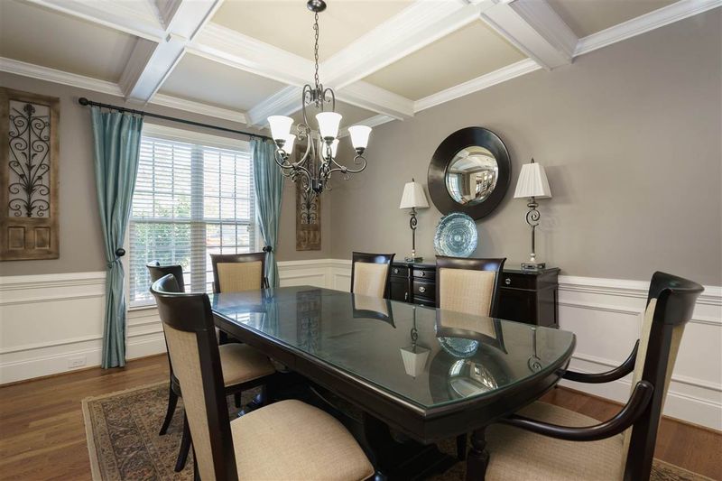 117 Sunset Oaks Dr, Holly Springs, NC 27540
