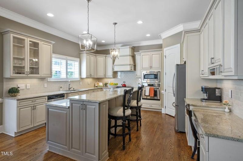 117 Synandra Ln, Holly Springs, NC 27540